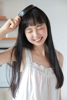 枕边有张脸